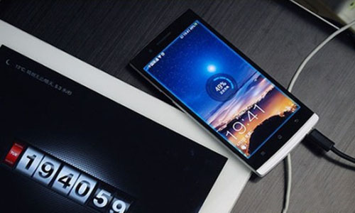 睡覺手機充電易胖？來張芭乐下载IOS官方网站老版本吧